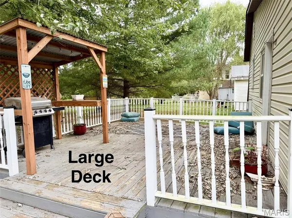 $31,975 | 206 West Illinois Street, Sorento, IL 62086