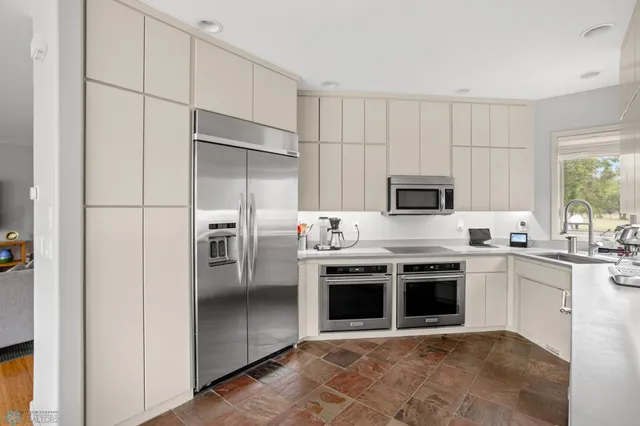 $549,000 | 1341 East Rose Creek Parkway South, Unit 8, Fargo, ND 58104