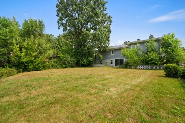 $259,900 | 34906 North Augustana Avenue, Ingleside, IL 60041