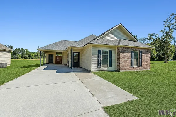 $235,000 | 3024 Red Hat Road, Brusly, LA 70719