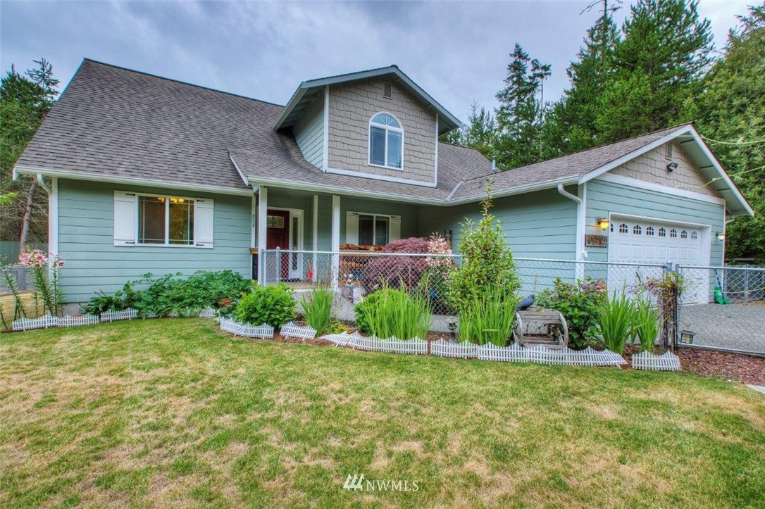 4588 Julian Road Southwest Port Orchard, WA 98367 - Photo 2 of 34 Gallery Image 2