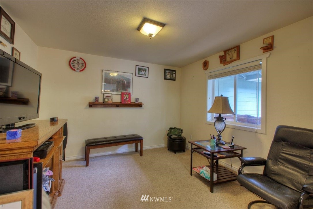 4588 Julian Road Southwest Port Orchard, WA 98367 - Photo 17 of 34 Gallery Image 17