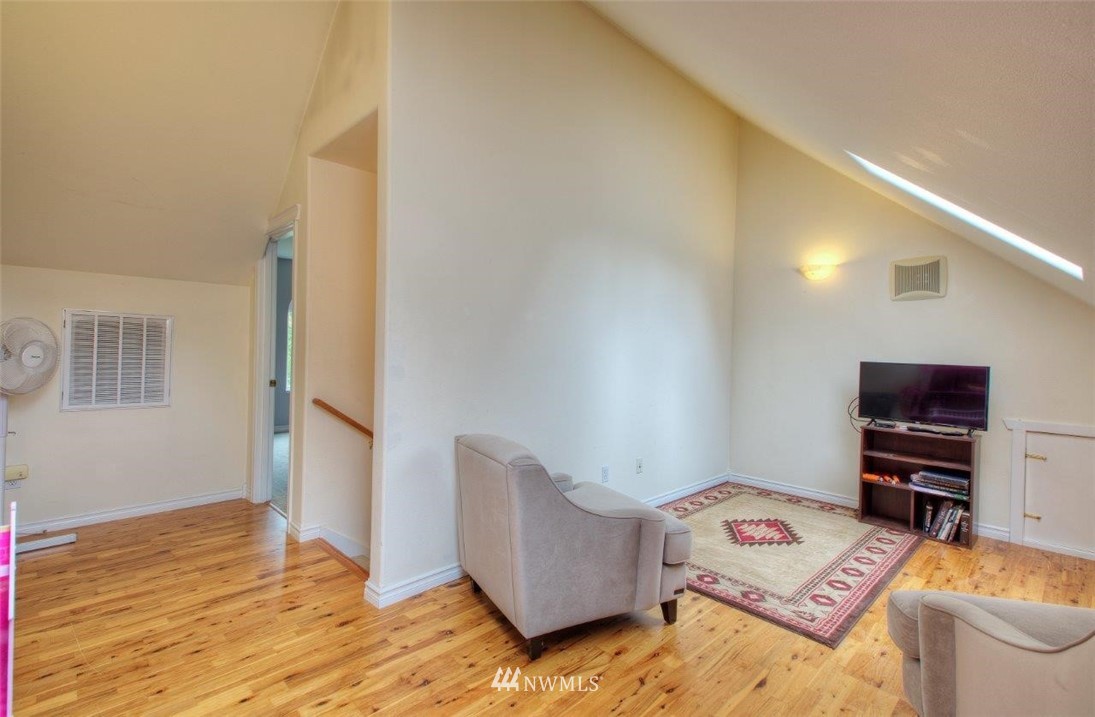 4588 Julian Road Southwest Port Orchard, WA 98367 - Photo 19 of 34 Gallery Image 19