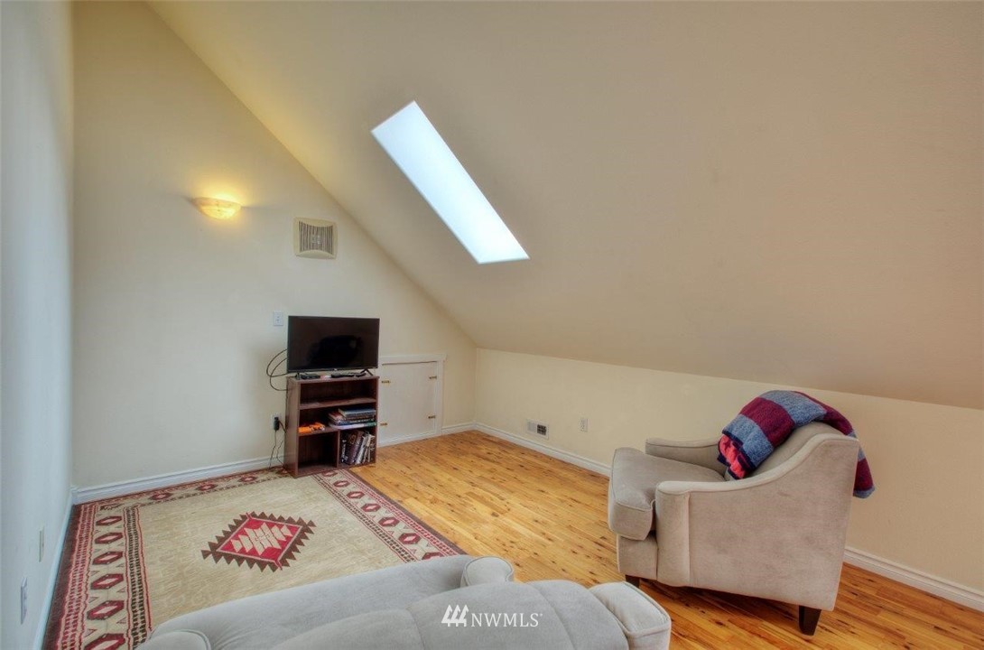4588 Julian Road Southwest Port Orchard, WA 98367 - Photo 20 of 34 Gallery Image 20