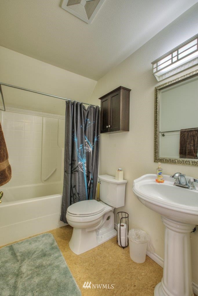 4588 Julian Road Southwest Port Orchard, WA 98367 - Photo 24 of 34 Gallery Image 24