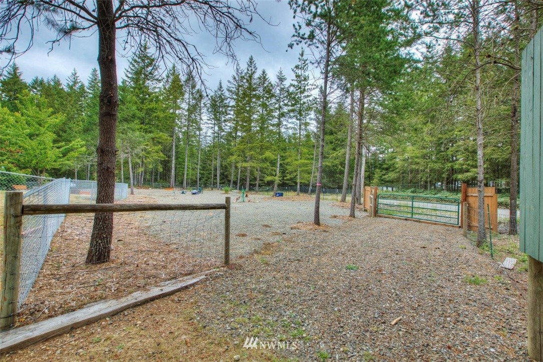 4588 Julian Road Southwest Port Orchard, WA 98367 - Photo 33 of 34 Gallery Image 33