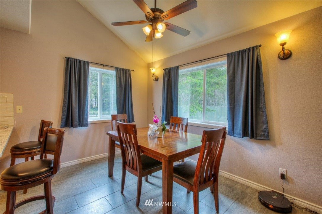 4588 Julian Road Southwest Port Orchard, WA 98367 - Photo 8 of 34 Gallery Image 8