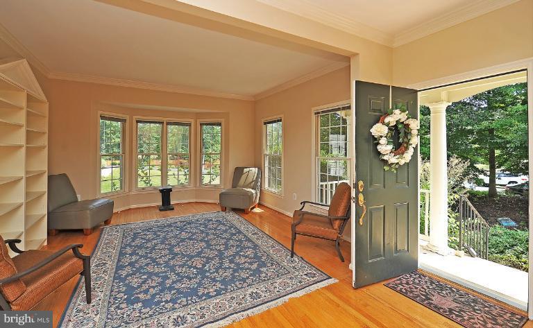 6734 Hamilton Road Lorton, VA 22079 - Photo 11 of 24 Formal Living Room