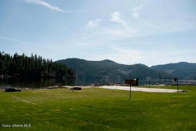 $325,000 | 7562 West Spirit Lake Road, Unit 11, Spirit Lake, ID 83869