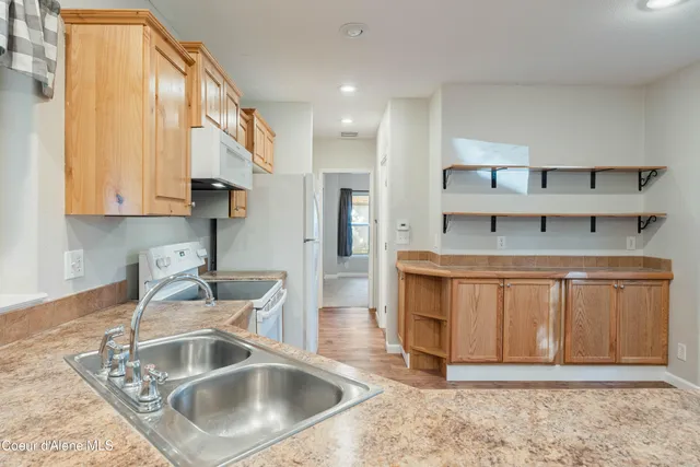 $325,000 | 7562 West Spirit Lake Road, Unit 11, Spirit Lake, ID 83869