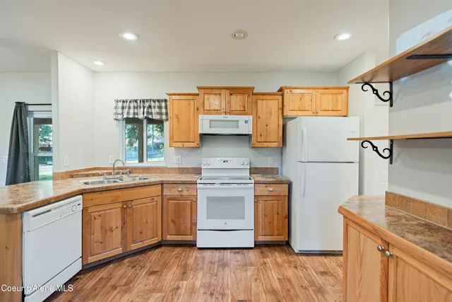 $325,000 | 7562 West Spirit Lake Road, Unit 11, Spirit Lake, ID 83869