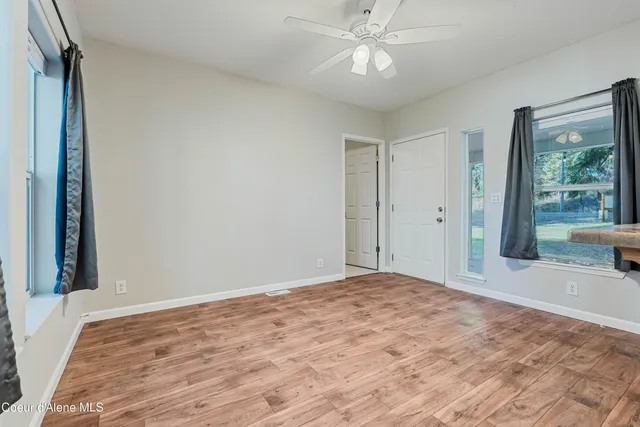 $325,000 | 7562 West Spirit Lake Road, Unit 11, Spirit Lake, ID 83869