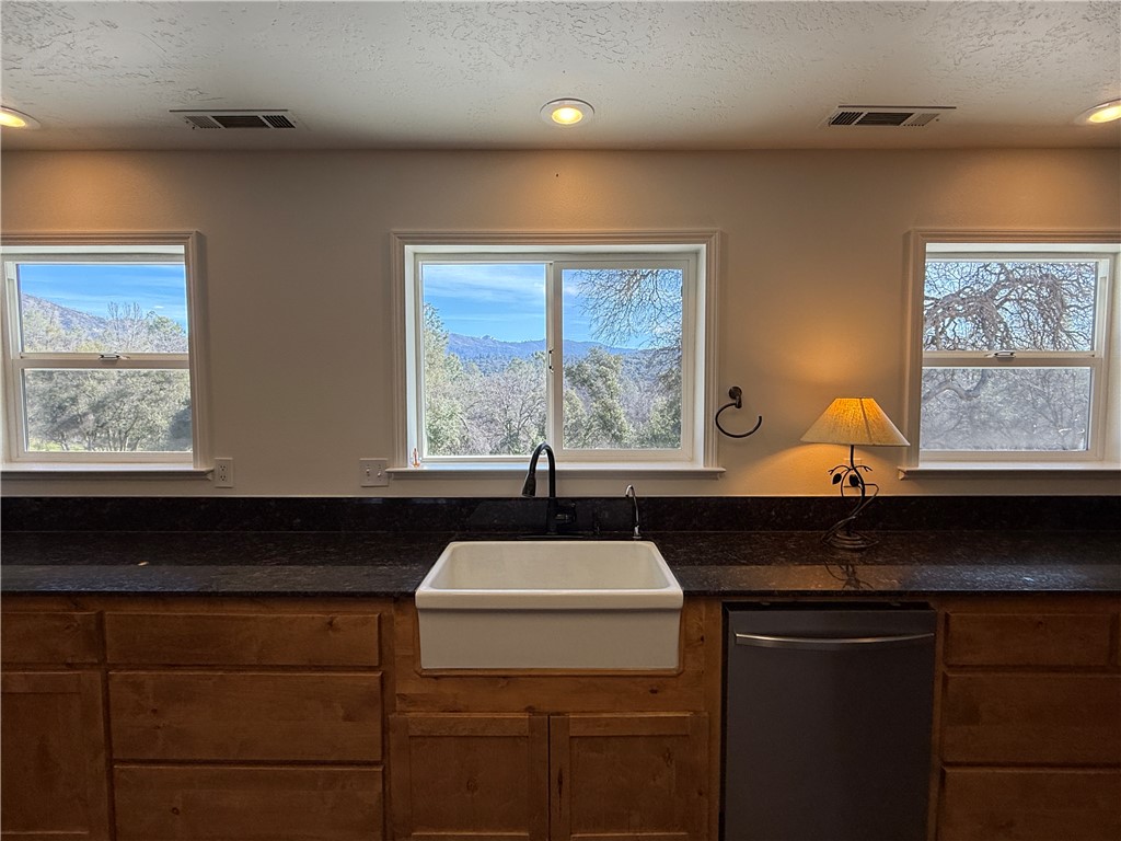 3769 Brodiea Lane Mariposa, CA 95338 - Photo 16 of 41