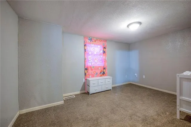 $175,000 | 7444 Barnes Drive, Kansas City, KS 66109