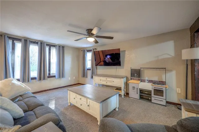 $175,000 | 7444 Barnes Drive, Kansas City, KS 66109