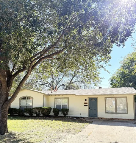 $209,000 | 1403 Alcoa Avenue, Rockdale, TX 76567