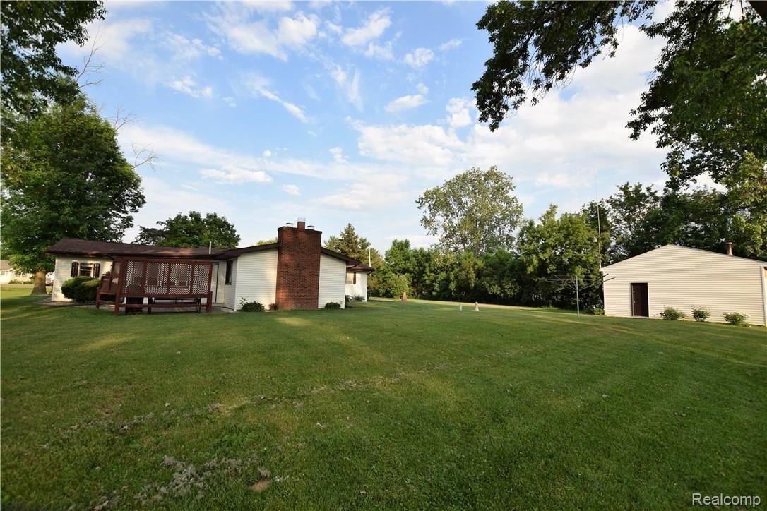7507 North Center Road Mount Morris, MI 48458 - Photo 6 of 16 DSC_0020 (2).JPG
