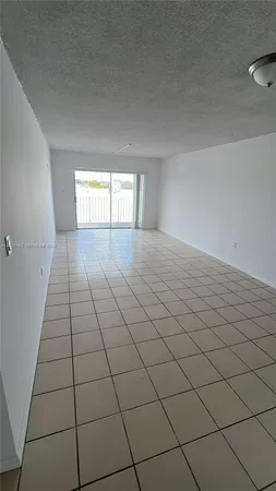 $2,050 | 4480 Palm Avenue, Unit 402, Hialeah, FL 33012