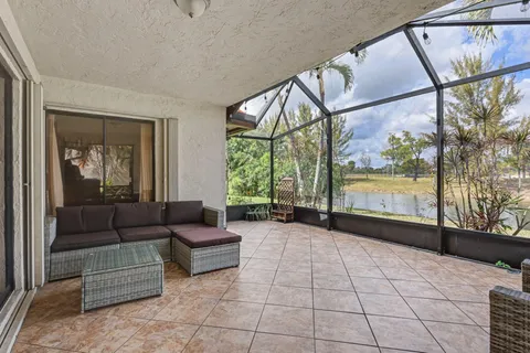 $530,000 | 17 Columbia Court, Deerfield Beach, FL 33442