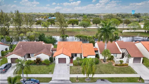 $530,000 | 17 Columbia Court, Deerfield Beach, FL 33442