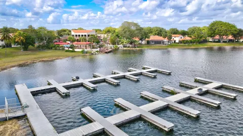 $530,000 | 17 Columbia Court, Deerfield Beach, FL 33442