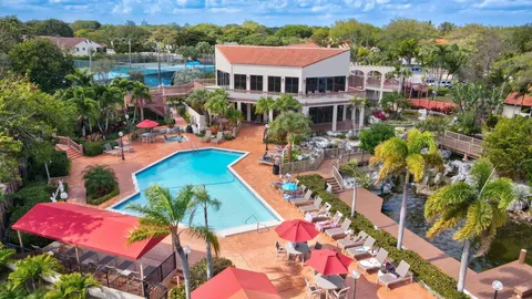 $530,000 | 17 Columbia Court, Deerfield Beach, FL 33442