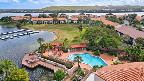 $530,000 | 17 Columbia Court, Deerfield Beach, FL 33442