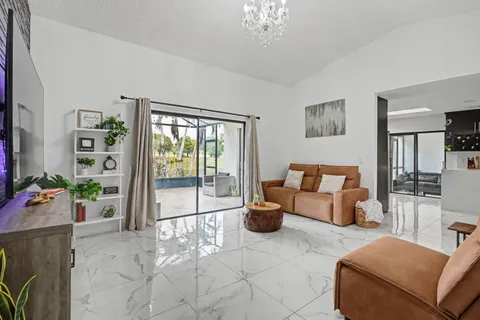 $530,000 | 17 Columbia Court, Deerfield Beach, FL 33442