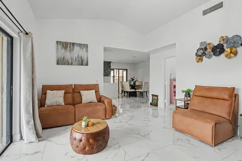 $530,000 | 17 Columbia Court, Deerfield Beach, FL 33442