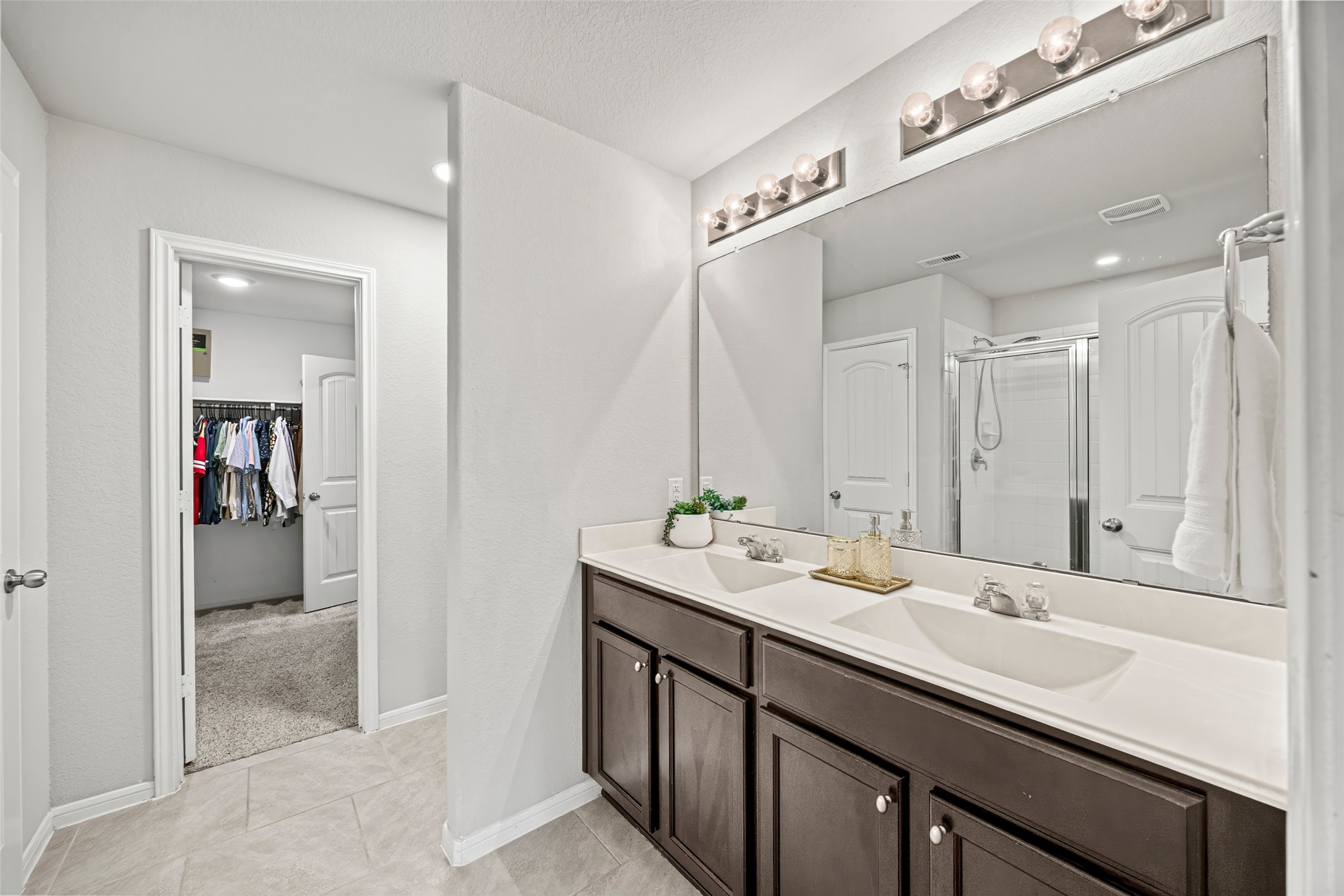 8026 Farthing Lane Rosharon, TX 77583 - Photo 8 of 13