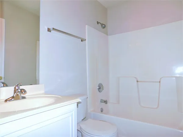 $2,250 | 1664 Big Bend Drive, Lewisville, TX 75077