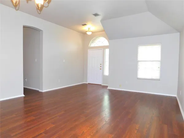 $2,250 | 1664 Big Bend Drive, Lewisville, TX 75077