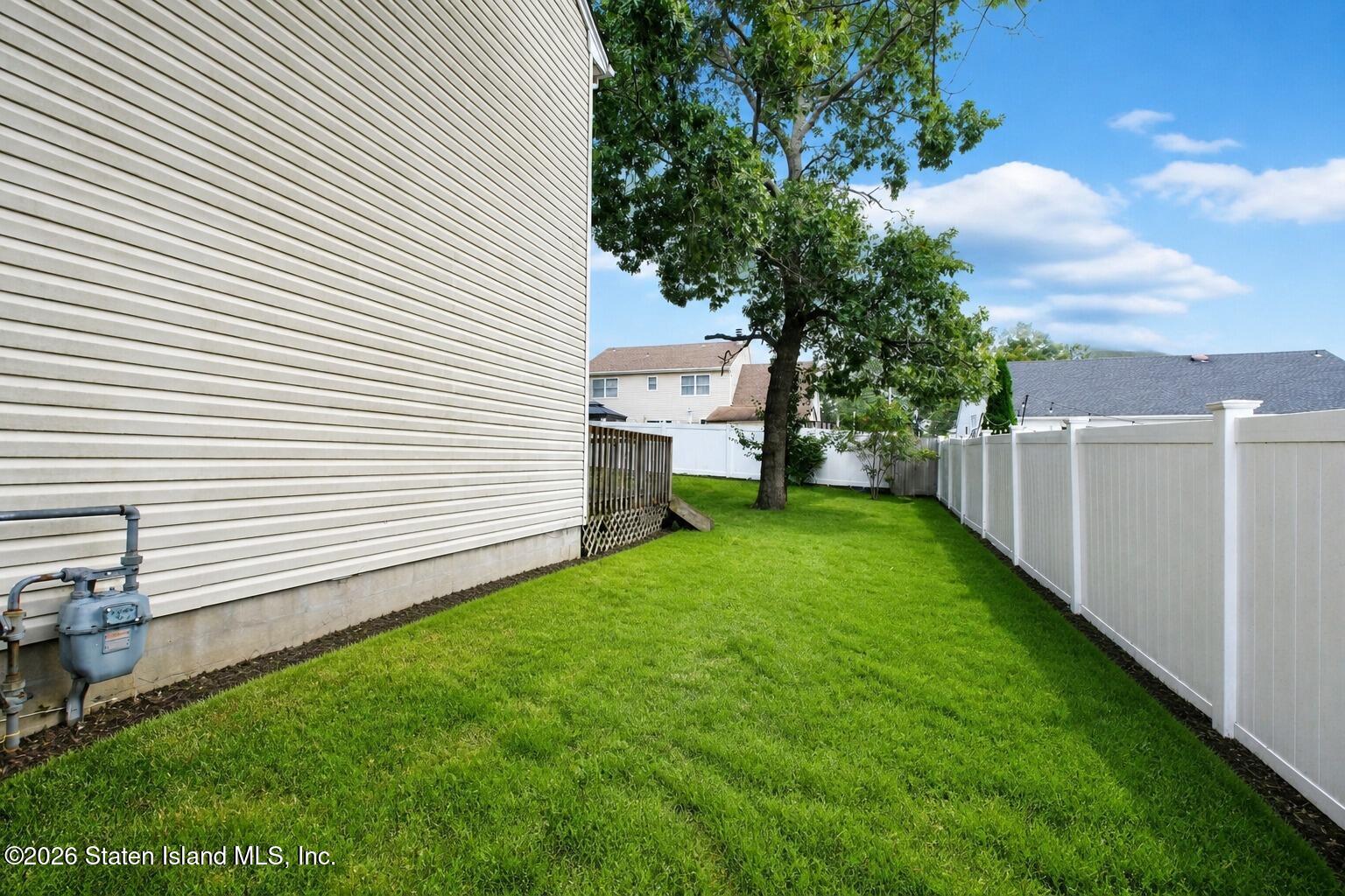 269 Privateer Road Manahawkin, NJ 08050 - Photo 29 of 37 Sideyard