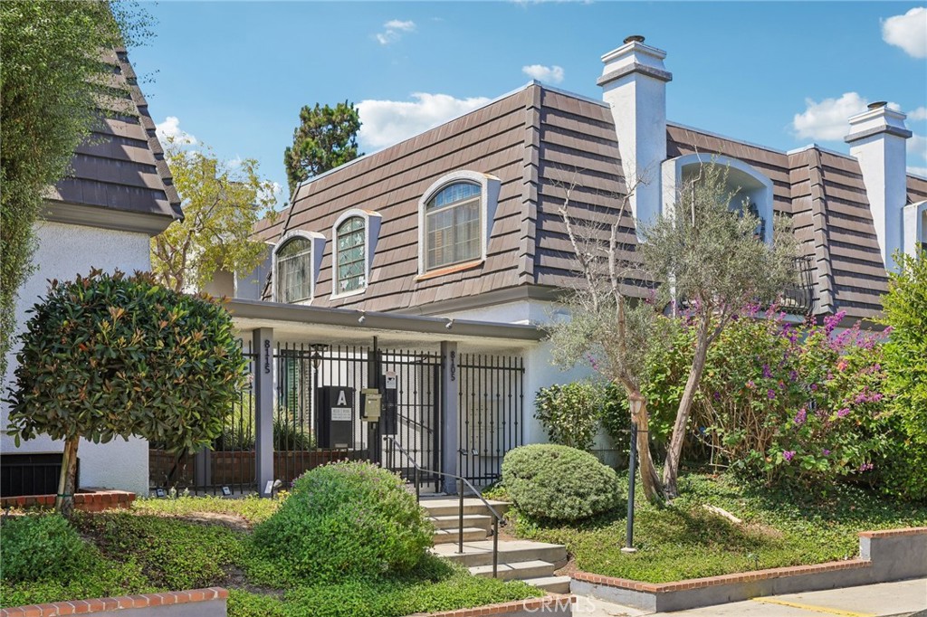8105 Redlands Street, Unit 107 Playa del Rey, CA 90293 - Photo 34 of 38 Gallery Image 34