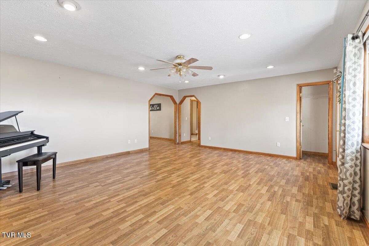 1310 Finchum Road Newport, TN 37821 - Photo 7 of 51 07-128A3826