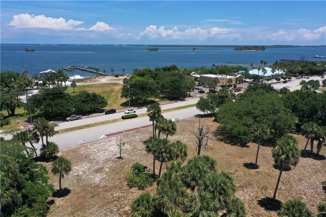 $1,300,000 | 1531 Highway 1, Sebastian, FL 32958
