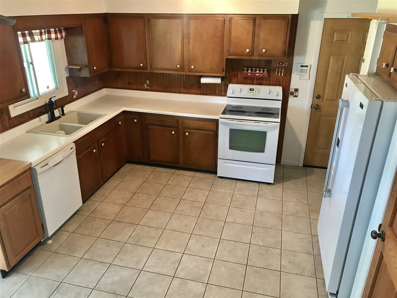 3552 Four Mile Road Bay City, MI 48706 - Photo 13 of 28 Gallery Image 13