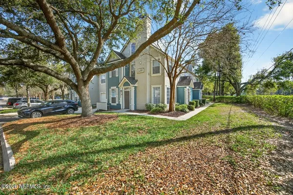 $1,395 | 13703 Richmond Park Drive North, Unit 1402, Jacksonville, FL 32224