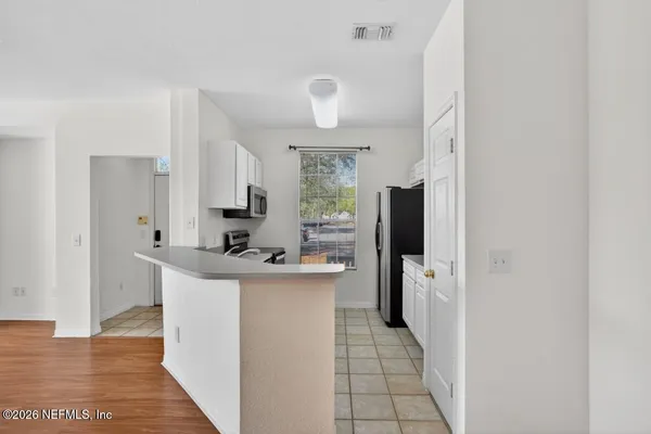 $1,395 | 13703 Richmond Park Drive North, Unit 1402, Jacksonville, FL 32224