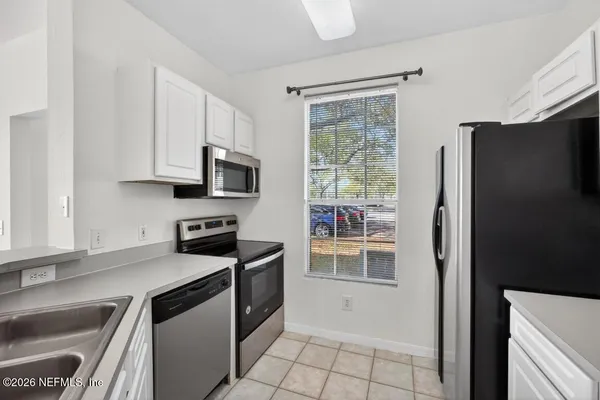 $1,395 | 13703 Richmond Park Drive North, Unit 1402, Jacksonville, FL 32224