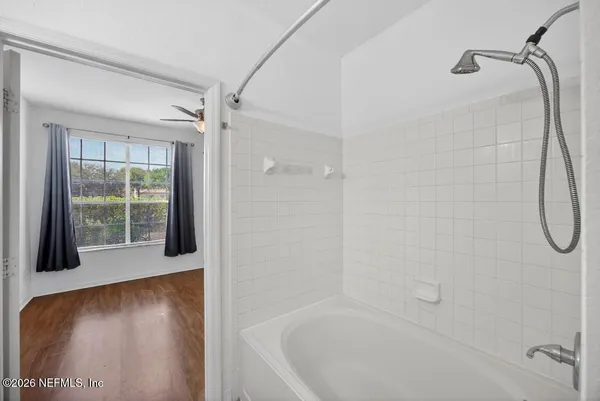 $1,395 | 13703 Richmond Park Drive North, Unit 1402, Jacksonville, FL 32224