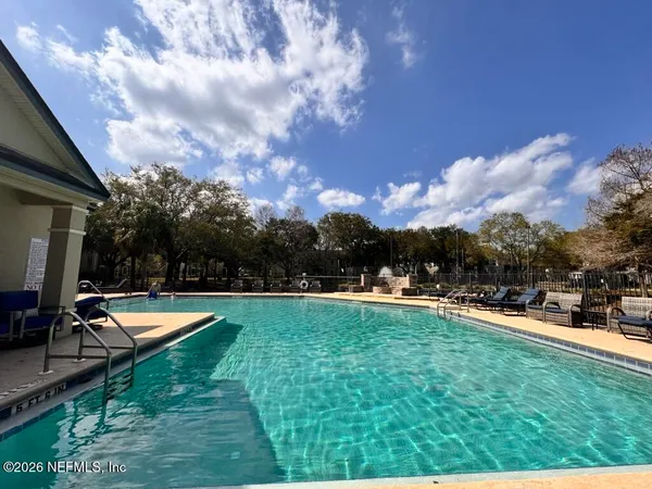 $1,395 | 13703 Richmond Park Drive North, Unit 1402, Jacksonville, FL 32224