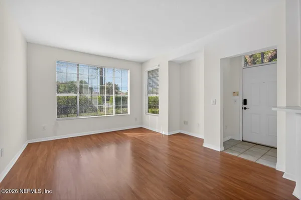 $1,395 | 13703 Richmond Park Drive North, Unit 1402, Jacksonville, FL 32224