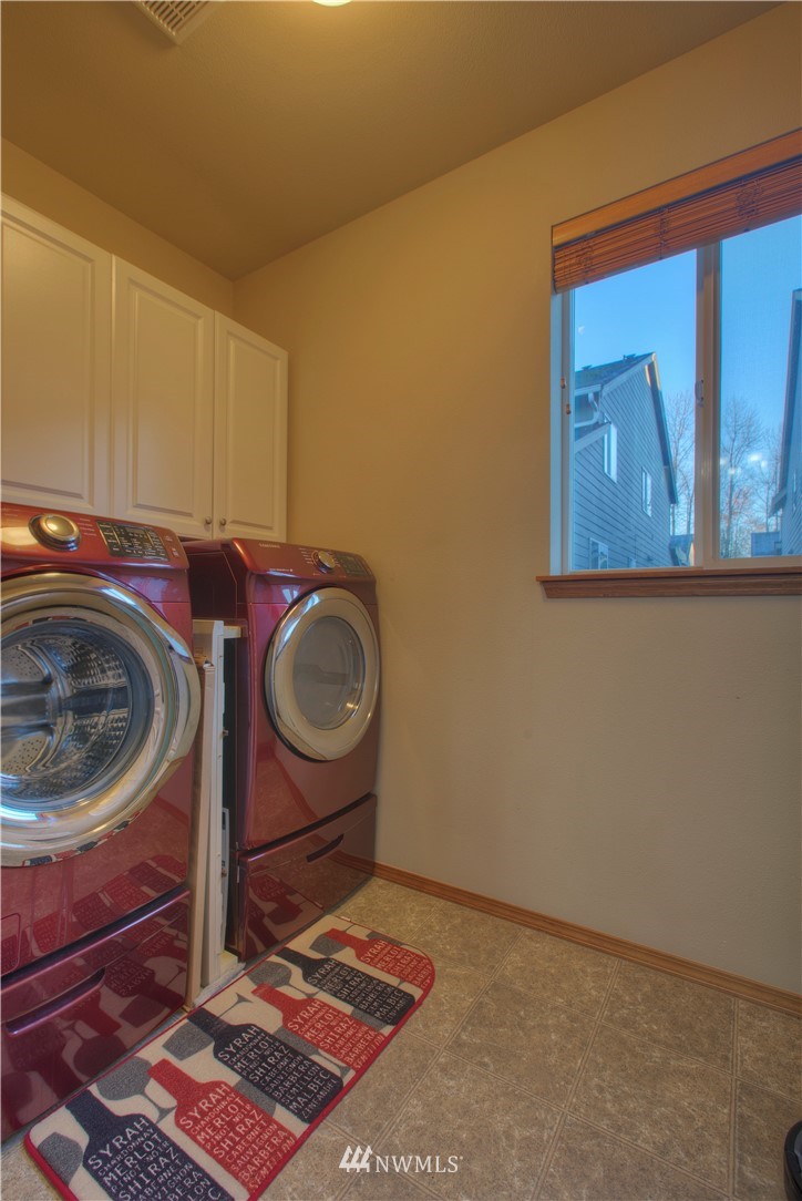 18943 117 Lane Southeast Renton, WA 98058 - Photo 17 of 21 Gallery Image 17