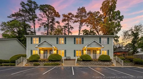 $1,700 | 421 Cityview Lane, Fayetteville, NC 28301