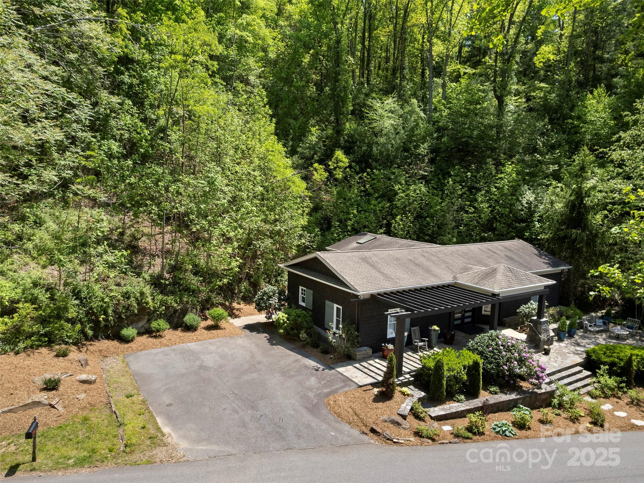 403 Baird Cove Road Asheville, NC 28804 - Photo 18 of 23