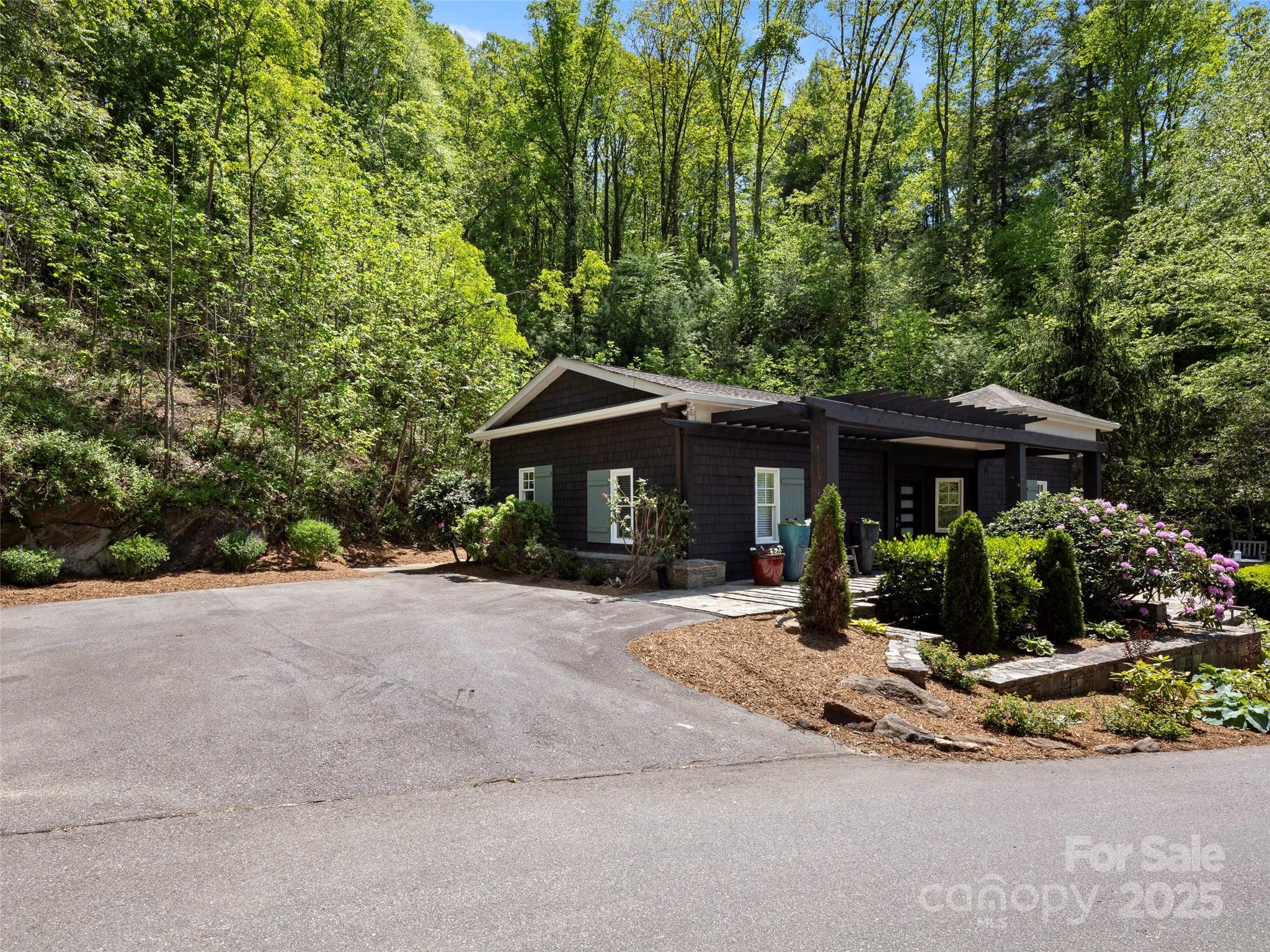 403 Baird Cove Road Asheville, NC 28804 - Photo 22 of 23
