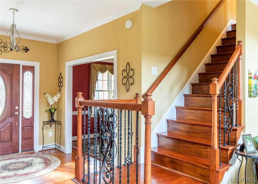 1886 Nichols Road Powhatan, VA 23139 - Photo 28 of 42 Harwood staircase with decorative rails.
