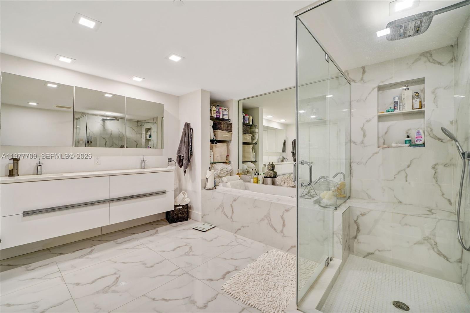 495 Brickell Avenue, Unit 2804 Miami, FL 33131 - Photo 22 of 38