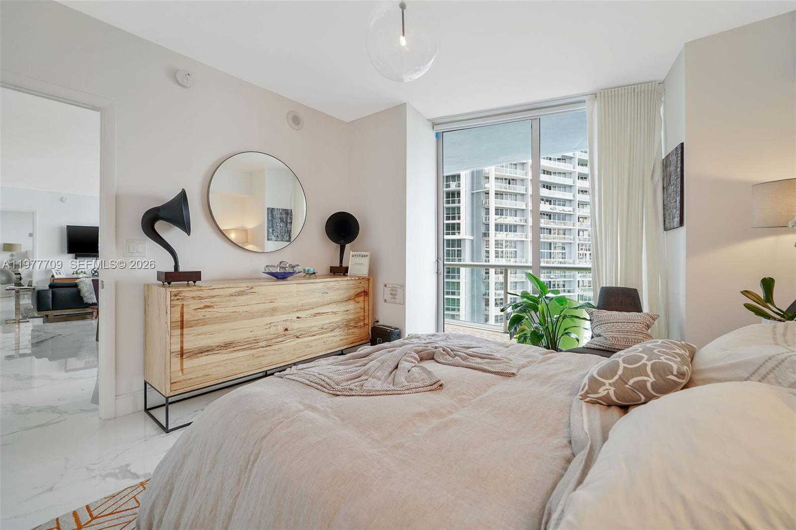 495 Brickell Avenue, Unit 2804 Miami, FL 33131 - Photo 24 of 38